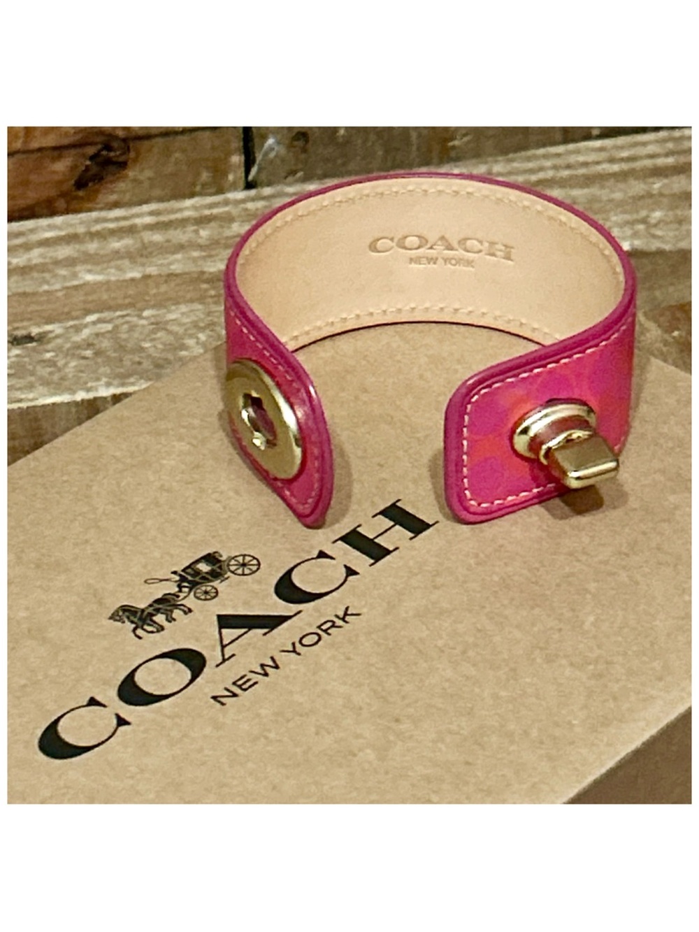 Coach Leather Signature Turnlock Cuff Bracelet. - Picture 12 of 15